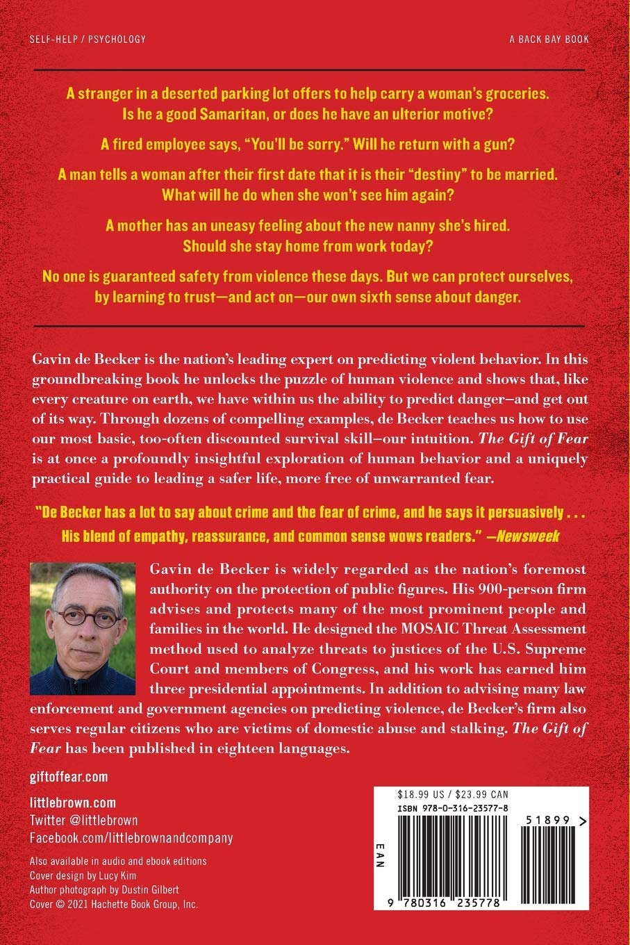 Book cover of "The Gift of Fear" by TX Corrections Bookstore Publishing LLC, featuring safety and survival signals against violence.