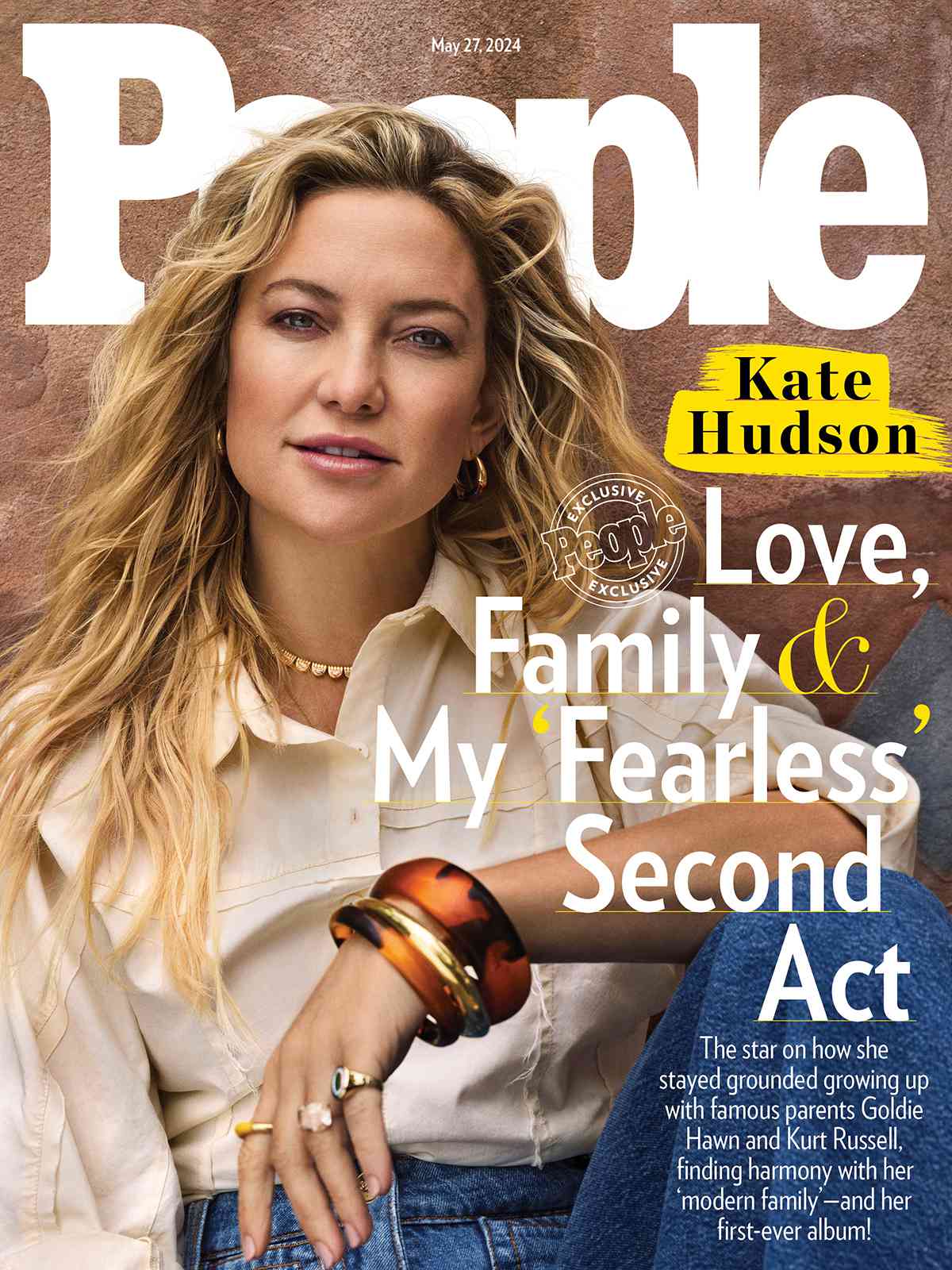 People Magazine cover featuring Kate Hudson smiling with a stylish outfit and engaging headline.